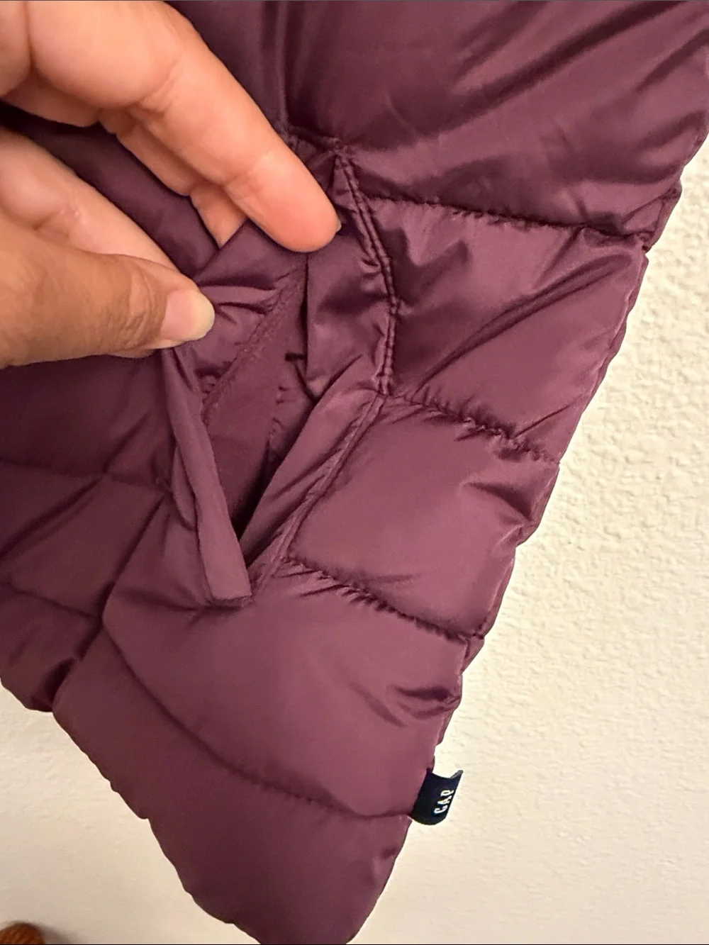 GAP sleeveless quilted